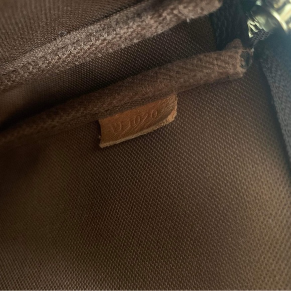 Louis Vuitton monogram Pochette shoulder bag - Picture 7 of 12